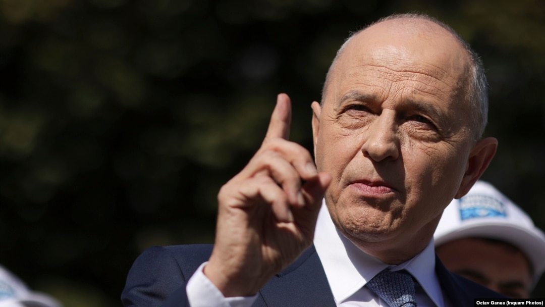 Mircea Geoană, fost adjunct al secretarului general al NATO și candidat independent la alegerile prezidențiale, are probleme de imagine în campanie.