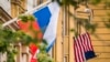 Посольство США в РФ: "Сокращение штата может повлиять на выдачу виз"