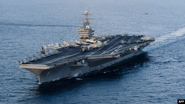 "USS Abraham Linkoln" təyyarədaşıyan gəmisi