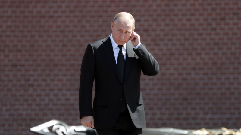 Pad podrške Putinu zbog podizanja praga za penziju