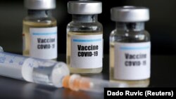 تدروس می‌گوید گزینه‌های اصلی تحت بررسی برای تولید واکسن احتمالی «هفت تا هشت مورد هستند. ولی بیش از صد نامزد (پیشنهاد شده) است». 