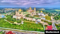 Пачаеўская лаўра, належыць Украінскай праваслаўнай царкве Маскоўскага патрыярхату