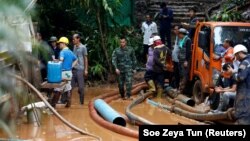 Во спасувачката мисија се вклучени војници, нуркачи, градежници...