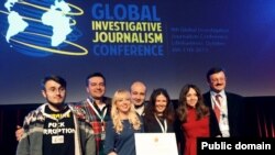 Команда проекта YanukovychLeaks на вручении награды межнародного конкурса Global Shining Light Award