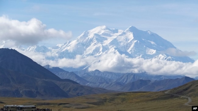 Dân cư thưa thớt, Alaska ít phải lo ngại về an ninh hơn hầu hết các nơi khác ở Hoa Kỳ.