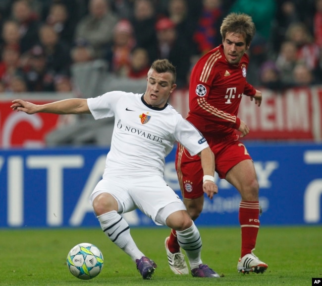 Xherdan Shaqiri gjatë një ndeshjeje për Baselin kundër Bayern Munich në Ligën e Kampionëve, në mars të vitit 2012.