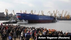 Церемония спуска на воду ледокола на Балтийском заводе (иллюстративное фото)