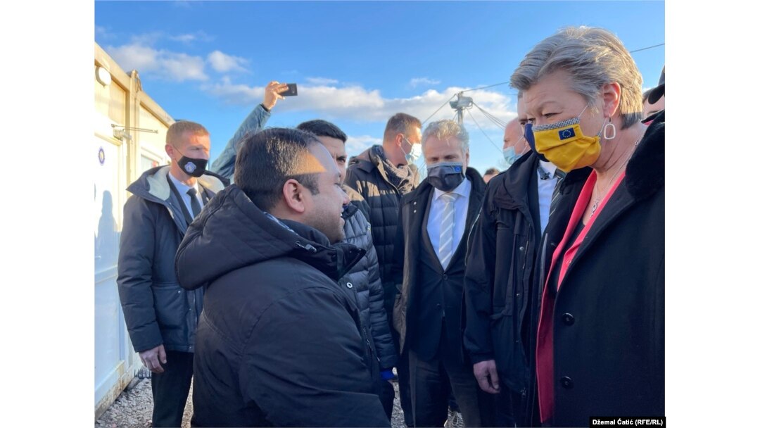 Komesarka Evropske unije u kampu za migrante 'Lipa'