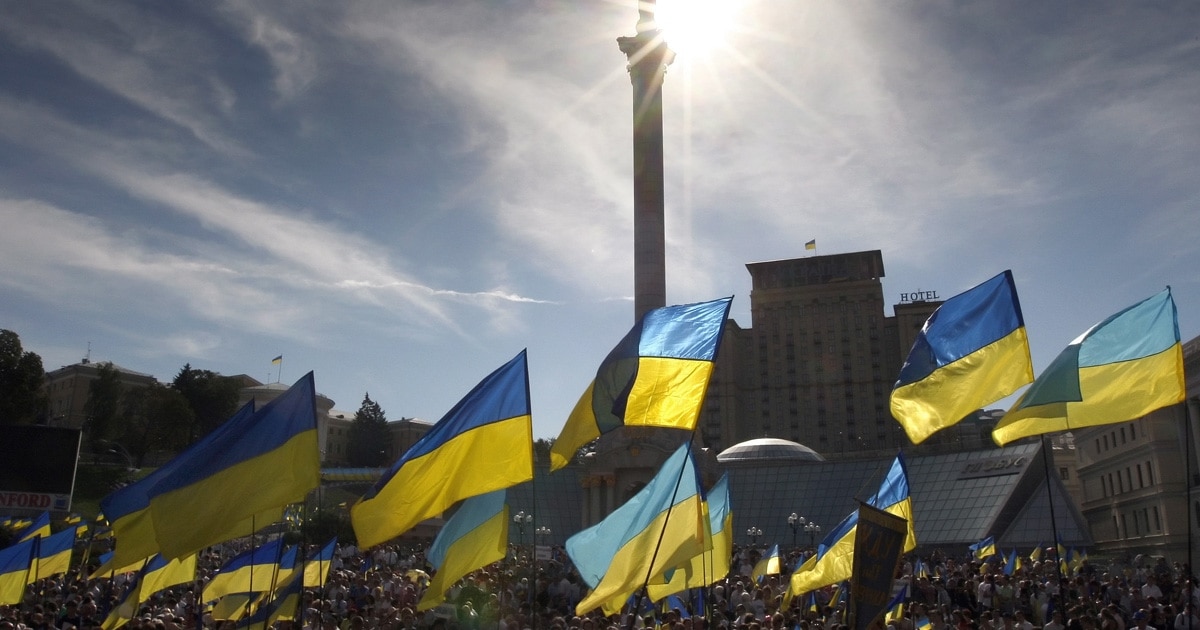 Підтримка референдуму щодо мирної угоди серед українців знизилась до 50%