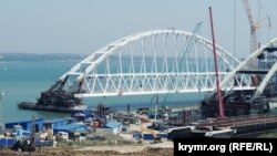 Строительство Керченского моста, август 2017 года. Иллюстрационное фото