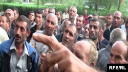 Pointing the finger: Farmers in Armenia's southern Ararat region protested on September 22.