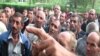 Armenia -- Farmers in the southern Ararat region protest against falling grape prices on September 22, 2009.