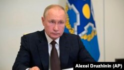 Владимир Путин выступил на заседании в онлайн-формате