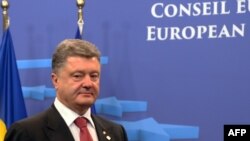 Украина президенті Петр Порошенко Еуропа Одағының кезекті жиынында жүр. Брюссель, 27 маусым 2014 жыл. 