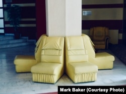 Sadly, this yellow leatherette chair ensemble in the lobby of the Dambovita Hotel in Targoviste, Romania, had been replaced on my last visit. Part of the design aesthetic seemed to be to push bad taste to extreme boundaries, firmly into "so bad, it's good" territory.