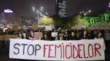 În România, mii de persoane au ieșit în stradă, în marile orașe, pentru a cere măsuri ferme împotriva crimelor împotriva femeilor. Fotografie de arhivă.