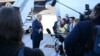 Президент США Дональд Трамп спілкується з пресою після прибуття до Шарлотта (штат Північна Кароліна) 16 вересня