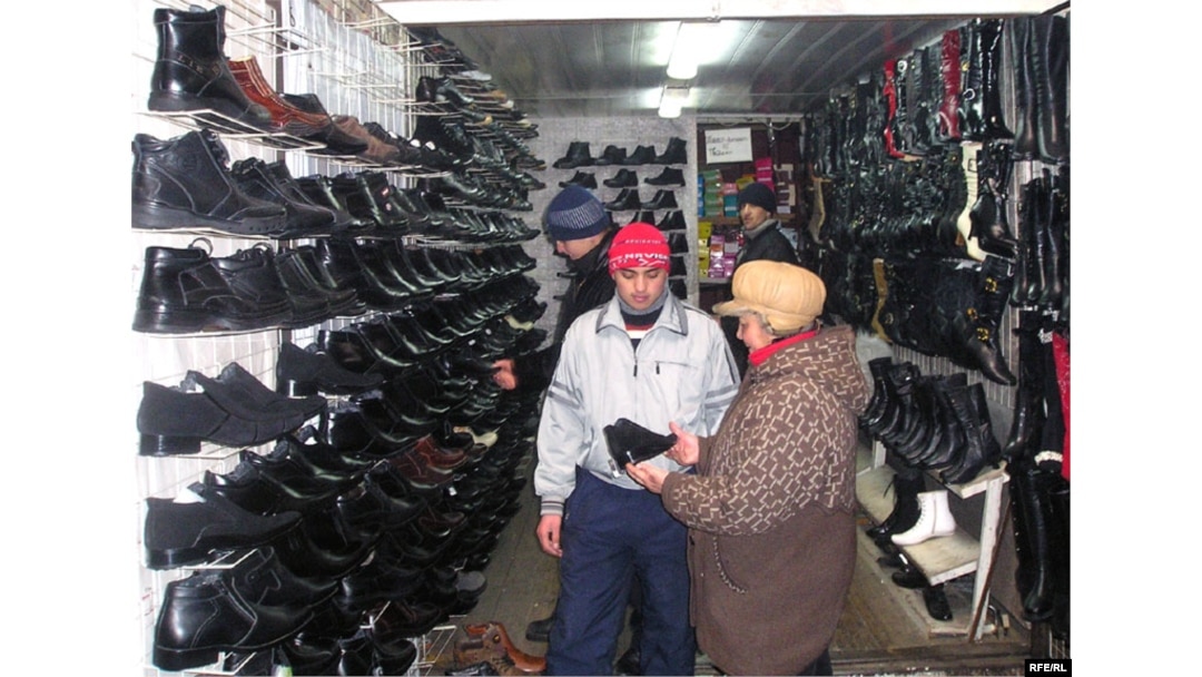 Әйелдер мен күйеулер қара еркектерді сорып алады Орыс порно порно