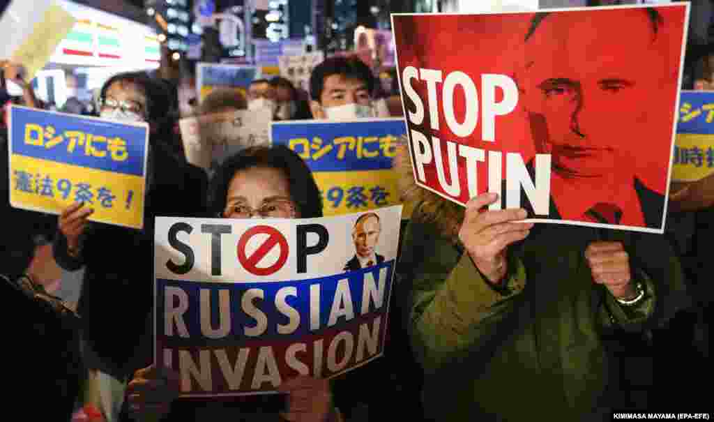 ЈАПОНИЈА / РУСИЈА - Русија соопшти дека му забранила влез на јапонскиот премиер Фумио Кишида и на повеќе од 60 други лица, вклучително и министри од неговиот кабинет, членови на медиумите и интелектуалци. Такавата одлука е поради санкциите на Јапонија против Москва поради нејзината неиспровоцирана инвазија на Украина.