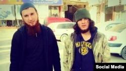 Musa Abu Yusuf al-Shishani (right) is a member of the predominantly Chechen IS faction Katibat Al-Aqsa faction, which fought in Kobani. 