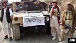 برخی از اعضای تحریک طالبان پاکستان که عمدتا در مناطق سرحدی میان افغانستان و پاکستان فعالیت دارند 