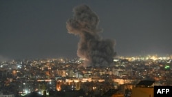 3 მარტს ისრაელის არმიამ შეტევა მიიტანა ირანის მხარდამჭერი ჰეზბოლას პოზიციებზეც ლიბანის დედაქალაქ ბეირუთში. არაბული მედიასაშუალებების ცნობით, დარტყმის ერთ-ერთი სამიზნე იყო ჰეზბოლას ტელეარხის, „ალ-მანარის“ შენობა