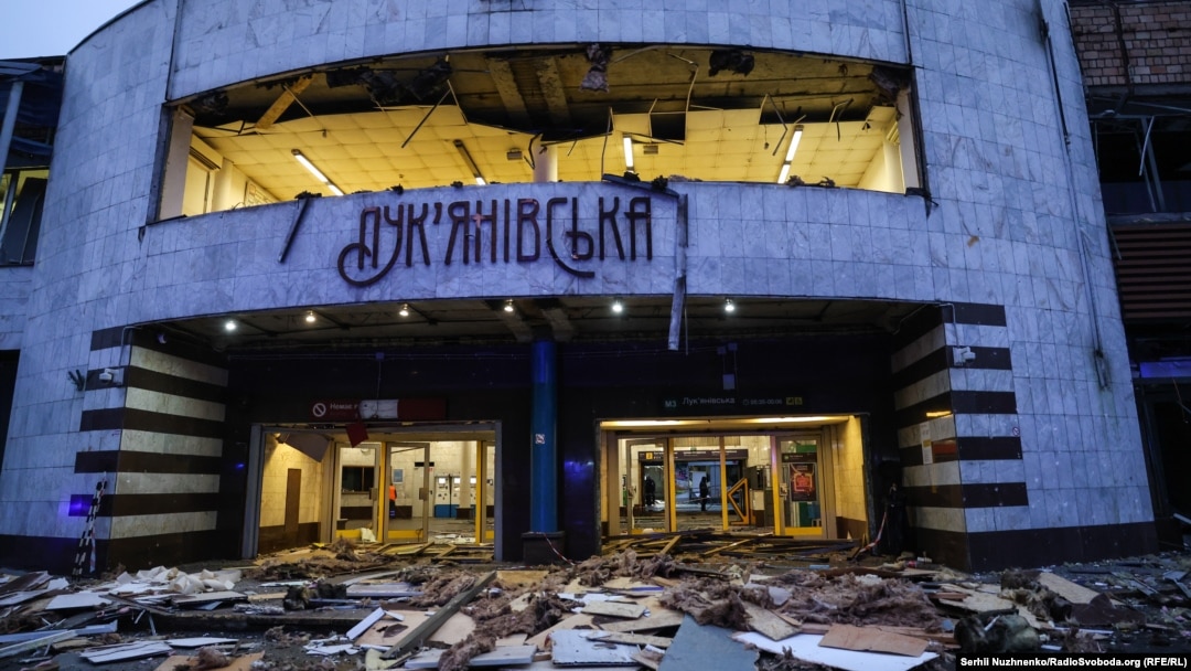 Станция метро "Лукьяновская", Киев, Украина, 18 января 2025 года