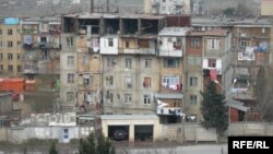 Köçkünlər yaşayan yataqxana (arxiv fotosu)