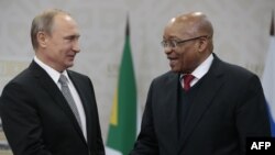 Jacob Zuma la o întîlnire cu președintele Vladimir Putin la Ufa în 2015