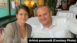 Alina și Vadim Ignatiuc, doi cetățeni româno-moldoveni, au avut rezidența, fără să știe, la aceeași adresă din București.