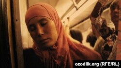 "Ular" ko‘rgazmasiga qo‘yilgan rasm.