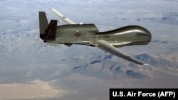 Potrivit Moscovei, o aeronavă de supraveghere fără pilot RQ-4 Global Hawk a forțelor SUA se afla în zona centrală a Mării Negre în momentul producerii incidentului. (Imagine generică)