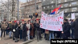 Protestna blokada ispred Pravnog fakulteta nakon što je povređena studentkinja, 16. januar 2025.