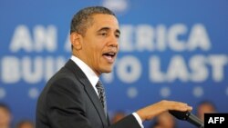 Iамерка -- Президент Обама Барак 2013-чу шеран бюджетах лаьцна дуьйцуш ву Къилбаседа Вирджини штатан Аннандейлехь йолчу юкъараллин колледжерачу студенташна,13Чилл2012.