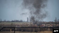 Біля донецького аеропорту поновилися бойові дії, незважаючи на режим перемир’я, фото 13 квітня 2015 року