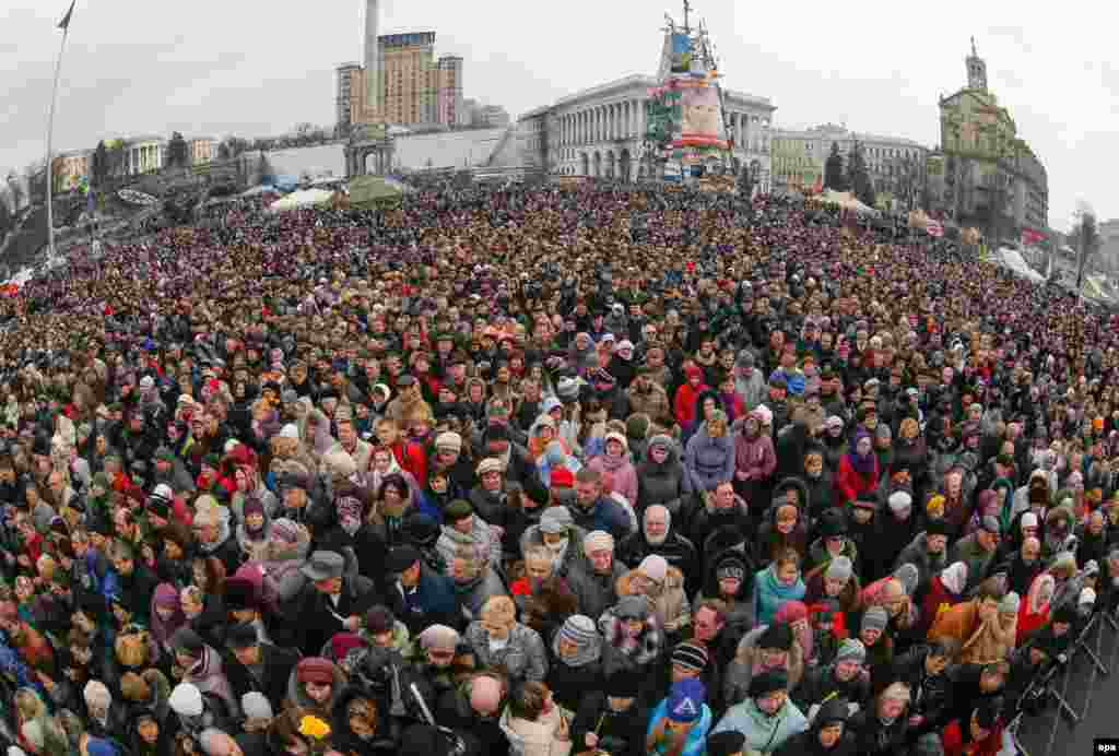 Майдан Незалежності, 23 лютого 2014 року