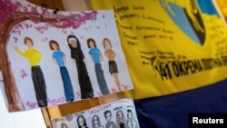 Дитячий малюнок, фото ілюстративне