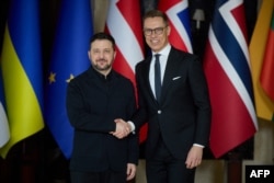 Президент України Володимир Зеленський вітає президента Фінляндії Александра Стубба в Києві, Україна, 24 лютого 2026 року