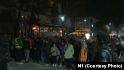 Građani i studenti okupili su se na centralnom gradskom trgu u Bujanovcu, 28. februar 2026.