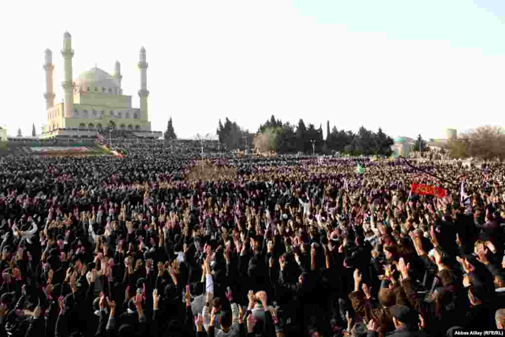 06 dekabr 2011, Nardaran pirində Aşura mərasimi
