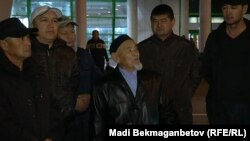 Batyr's relatives gathered at the Astana airport to meet the plane carrying their ancestor's remains.