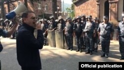 Armenia - Armenian Police chief Valeri Osipian addresses police officers deployed in Ijevan, July 18, 2019.