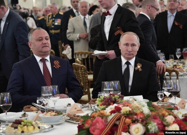 Dodon și Putin la recepția de la Kremlin