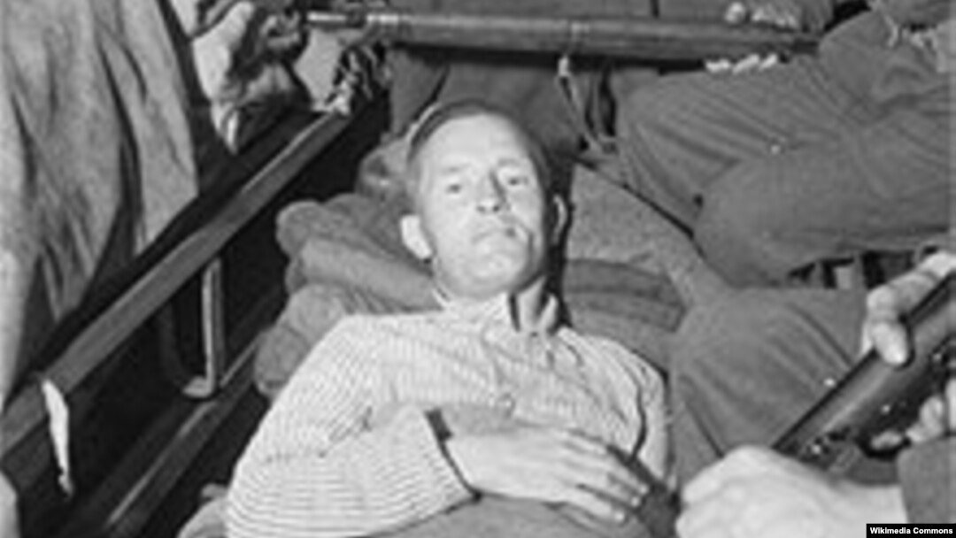 Уильям Джойс, ведущий англоязычных передач германского радио. 1945