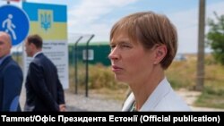 Президентка Естонії Керсті Кальюлайд відвідала адміністративний кордон між Кримом та материковою Україною, 22 серпня 2021 року