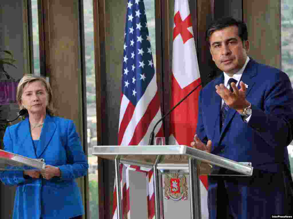 Пресс-конференция Михаила Саакашвили и Хиллари Клинтон 
