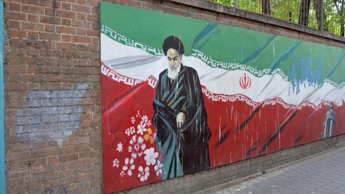 В Ірані вночі сталася масована атака на військові об’єкти: влада каже про безпілотники
