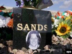 Магіла Бобі Сэндса