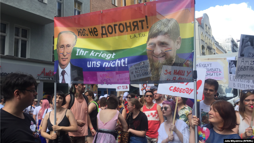 очень хорошая старик молодая девушка эротика ржачно пипец )))
