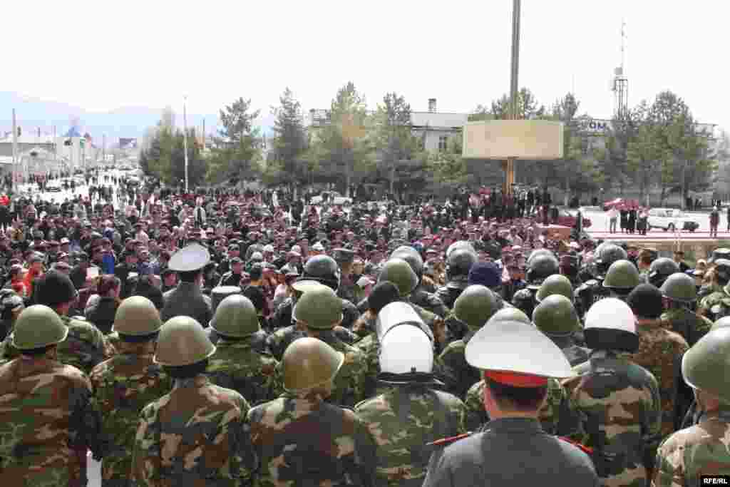 Riots began in the northwestern Kyrgyz city of Talas on April 6, as antigovernment protesters faced off with police.